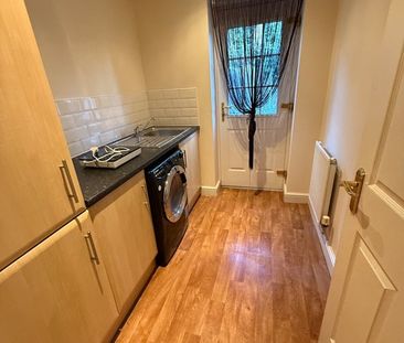 Room in a Shared House, Chaplin Close, M6 - Photo 1