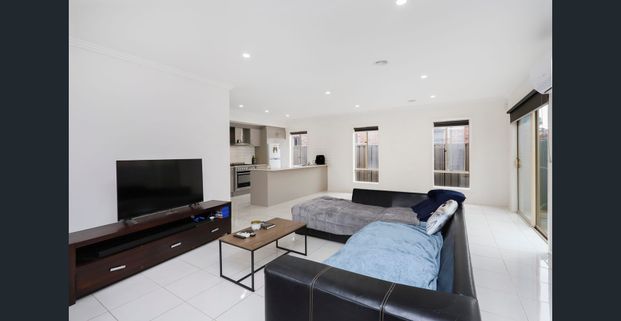 Modern 3-Bedroom Home - Photo 1