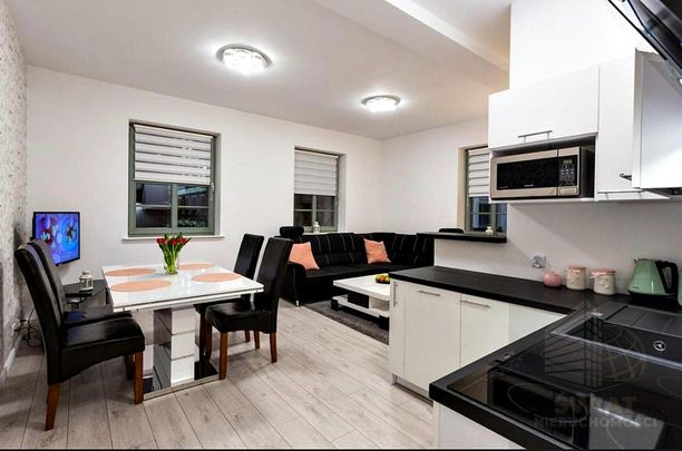 Na wynajem 2 atrakcyjne mieszkania-Stare Miasto - Zdjęcie 1