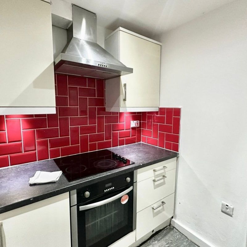 Berkeley Avenue, LEEDS - Photo 1