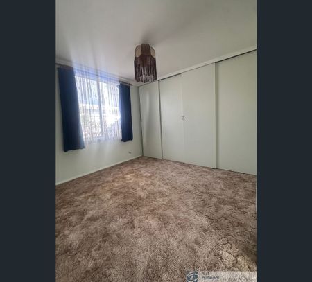 43 Henry Street, Pakenham, Vic 3810 - Photo 2