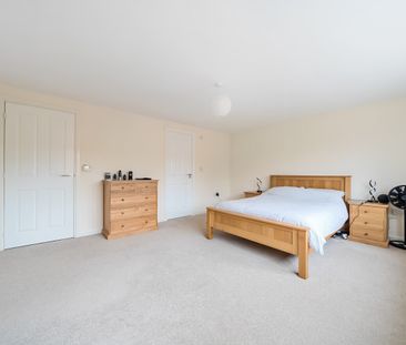6 bedroom detached house to rent - Photo 6