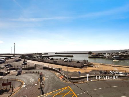 2 bedroom flat to rent - Photo 5