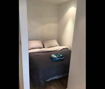 Studio Flat, Wellington Street, LS1 - Photo 3