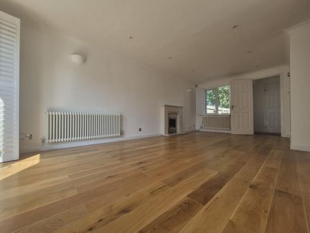 3 bedroom detached house to rent - Photo 2