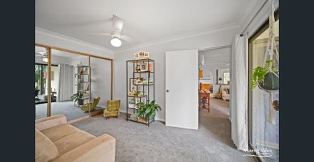 Private Village Retreat with Flexible Living - Photo 5