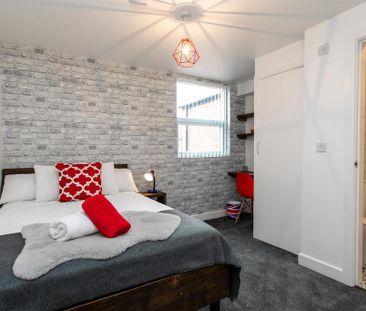 1 bedroom in a house share to rent - Photo 3