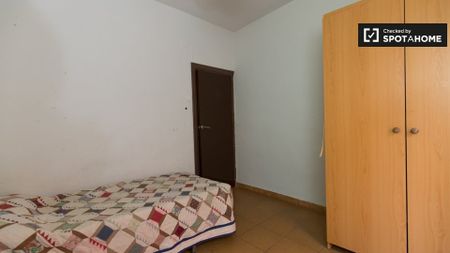 granada, Andalusia 18002 - Photo 2