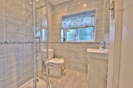 3 bedroom property to rent - Photo 4