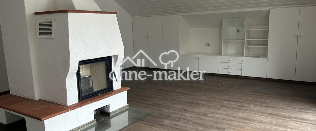 Dachgeschoss-Wohnung mit Balkon und Kamin in Tutzing, 3 Zimmer, großer Garten und Carport - Foto 1