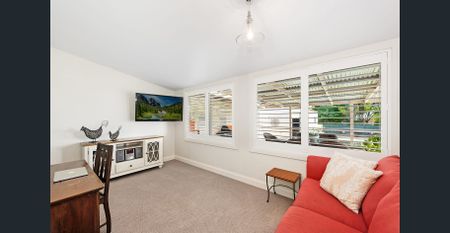 Experience Style, Space, and Convenience - Photo 5