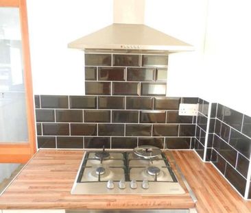 Foxhills Road, Wolverhampton, WV4 - Photo 6