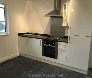 Swinton Hall Road, Pendlebury, M27 - Photo 4