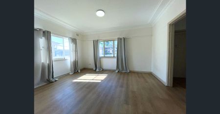 Charming 4 Bedroom Cabramatta Home - Photo 5