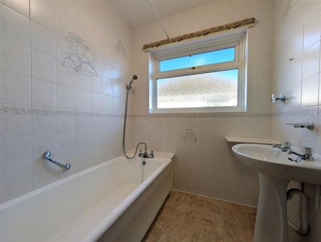 2 bedroom bungalow to rent - Photo 5