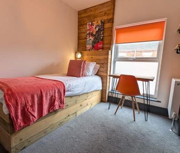 1 bedroom in a house share to rent - Photo 1