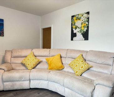 Mixed use to rent - Photo 3