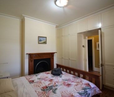 Centrally Cottage-Style Home - FURNISHED - Photo 4