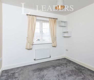 2 bedroom semi-detached house to rent - Photo 4