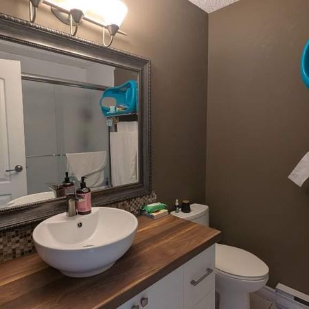 🏡 Magnifique 4½ à Saint-Roch + stationnement dans un QUARTIER VIVANT - Photo 4