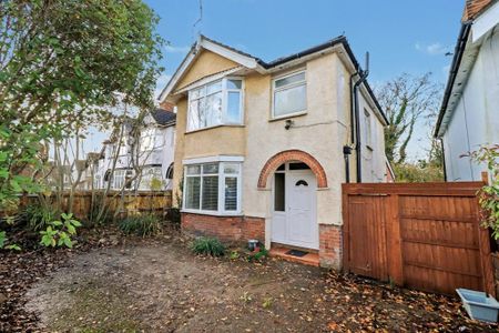 3 bedroom semi-detached house to rent - Photo 5