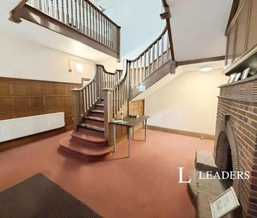 Studio to rent - Photo 6