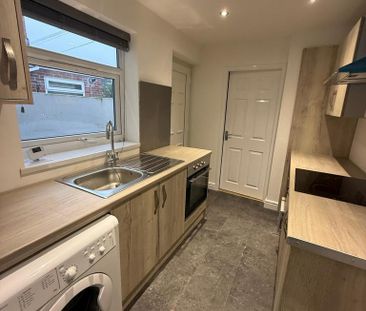 3 bedroom terraced house to rent - Photo 5