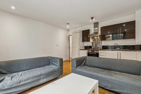 2 bedroom flat to rent - Photo 3