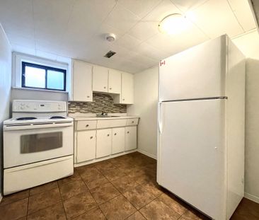 For Lease - 117 North Carson Street, Toronto, Ontario - Photo 2