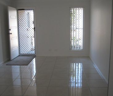 PET FRIENDLY! NEAR NORTH LAKES! - Photo 6