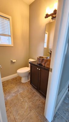 For Lease - 1417 Sheldon Street Unit# MAIN, Innisfil, Ontario - Photo 1