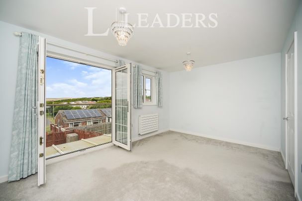 3 bedroom house to rent Friars Close, Peacehaven, East Sussex, BN10 - Photo 1