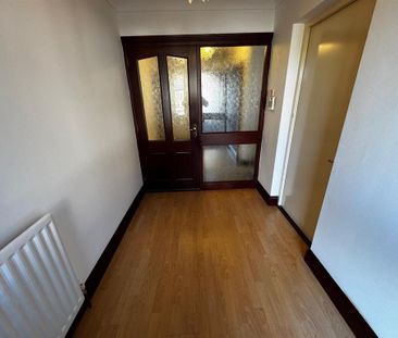 4 bedroom detached bungalow to rent - Photo 2