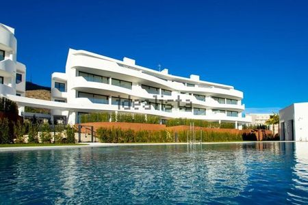 Alquiler de chalet adosado en Avenida 8 de Marzo s/n - Photo 2