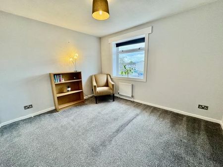 2 bedroom semi-detached house to rent - Photo 4