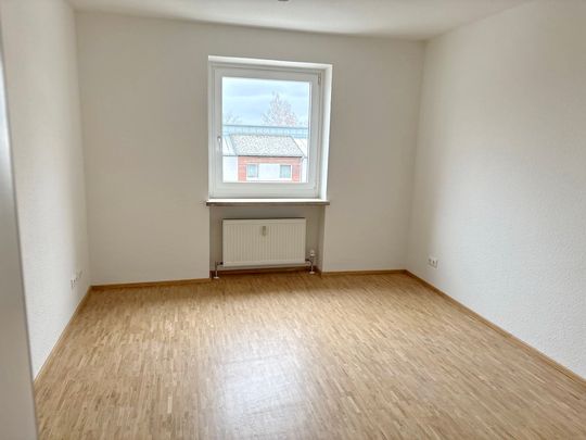 frisch modernisierte 3-Zimmer-Wohnung in Koblenz Horchheimer Höhe - Photo 1