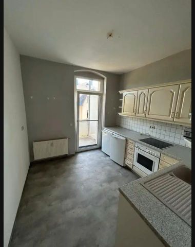 Gemütliche 2-Raum Wohnung mit Stellplatz, Badewanne und Balkon - Photo 5