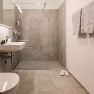 Charming one and a half room apartment in the heart of the city - Foto 3