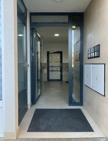 Pronájem bytu 3+kk 74 m² - Photo 4