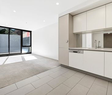 Modern Ground-Floor Living in the Heart of Box Hill - Photo 4
