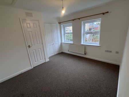 Premier Way, Kemsley - Photo 2