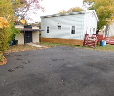 FOR RENT – 5 Tidewater Lane, Dartmouth, Nova Scotia - Photo 2