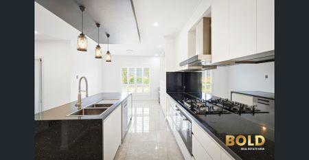 Stunning Leppington Home for Rent – 5 Beds + Media Room - Photo 5