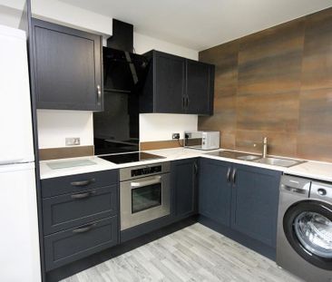 4 bedroom terraced house to rent - Photo 1