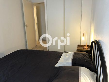 Appartement 3 pièces 57m2 MARSEILLE 8EME 1 017 euros - Photo 4