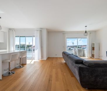 2 Bedroom Apartment with parking, Estoril, Cascais - Photo 1