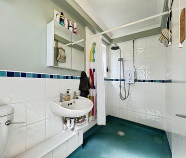 3 bedroom House To Let - Photo 5