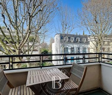 Appartement • Saint James-Delabordère - Photo 1