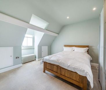 5 bedroom character property to rent - Photo 6