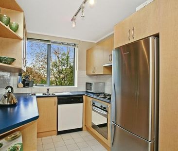 Spacious Two-Bedroom Apartment in a Peaceful, Convenient Location - Photo 1